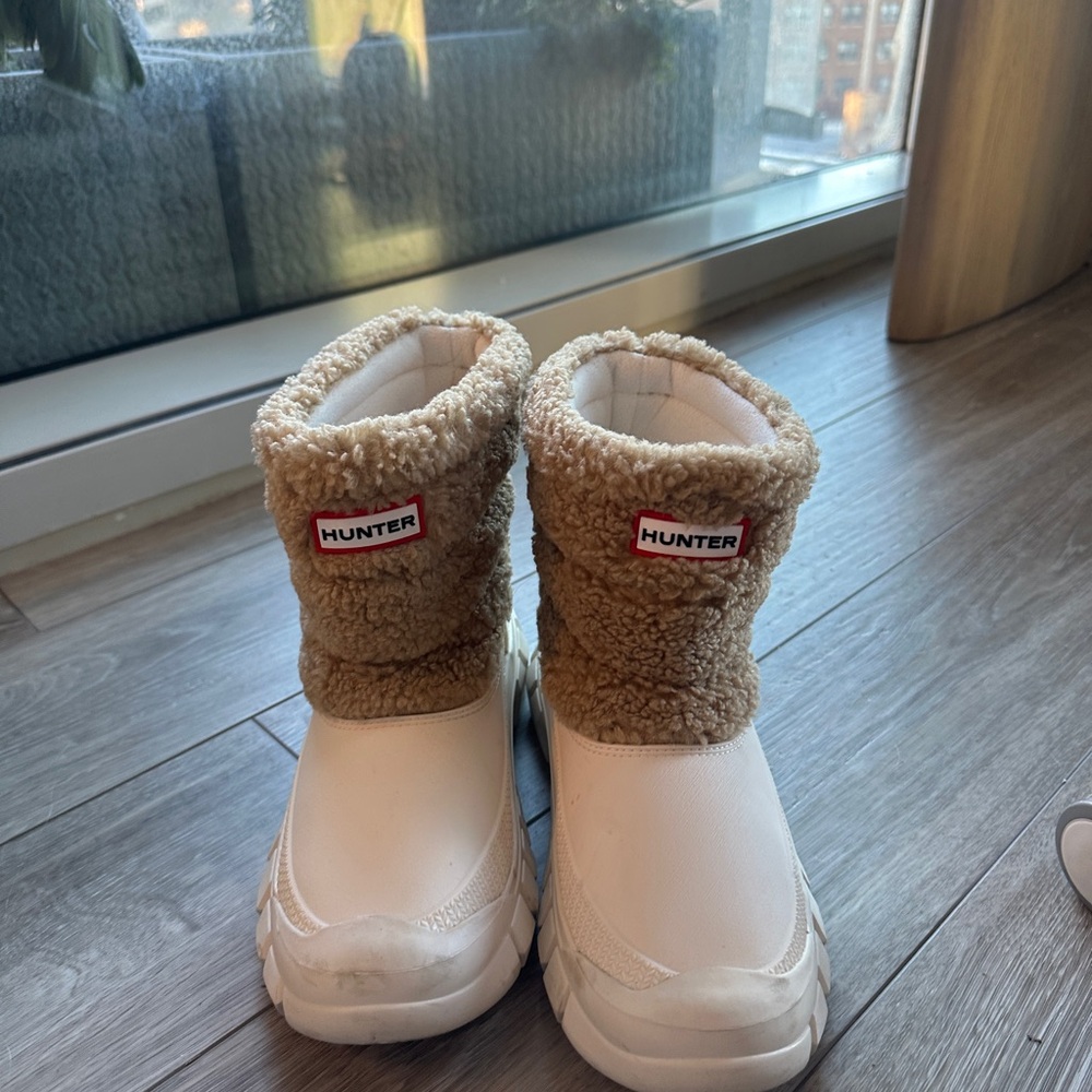 Hunter Beige and White Boots